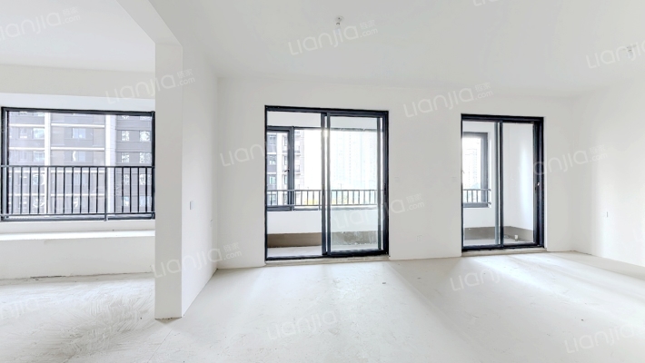 鸿翔中金鸿樾府二手房实景图