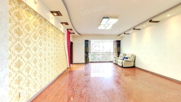 临江雅苑二手房实景图