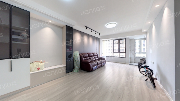 九龙馨苑二手房实景图