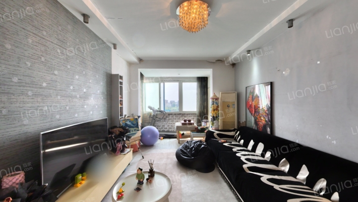 贵都花园二手房实景图