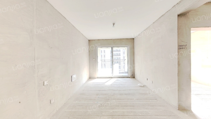 荣信·观揽院二手房实景图