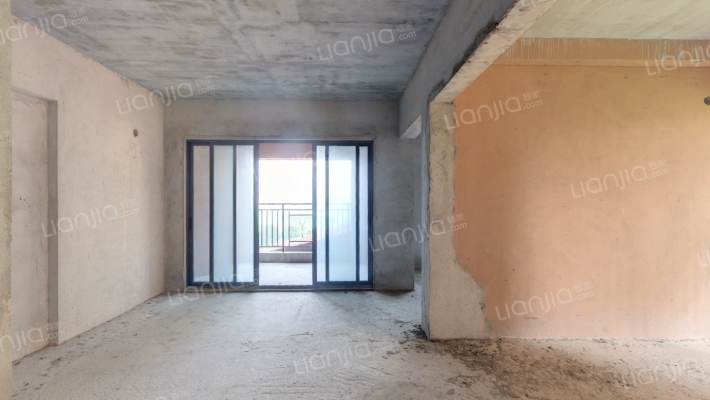 天健西班牙小镇二手房实景图