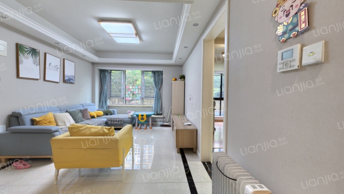 天阳晴朗二手房实景图