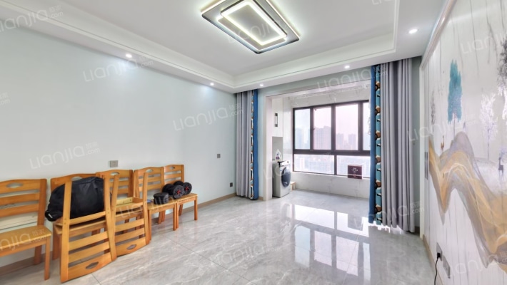 绿地新都会西城国际花都二期二手房实景图