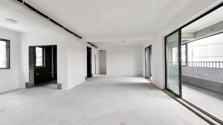 深圳路TOD年华璟城二手房实景图