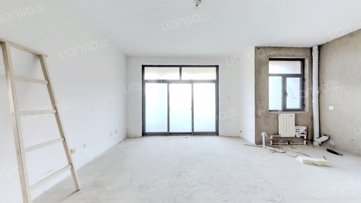 马山寨海景豪庭二手房实景图