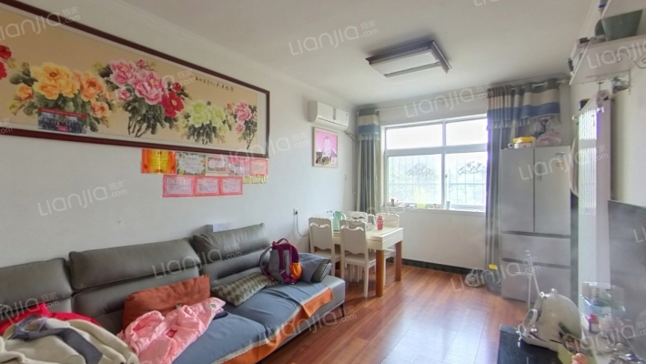 西苑阳光花园小区二手房实景图