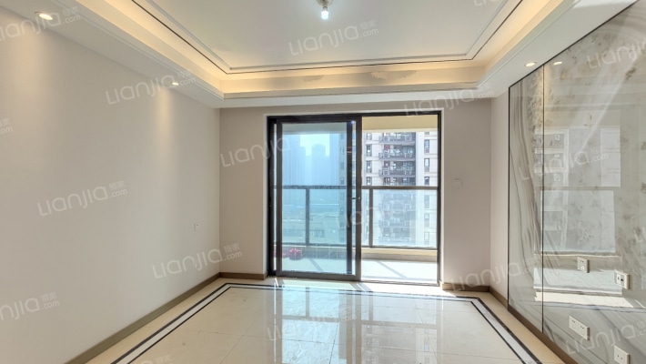 龙湖·龙誉城二手房实景图