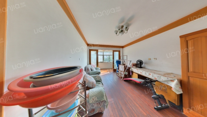 经济适用住房花园浜小区二手房实景图