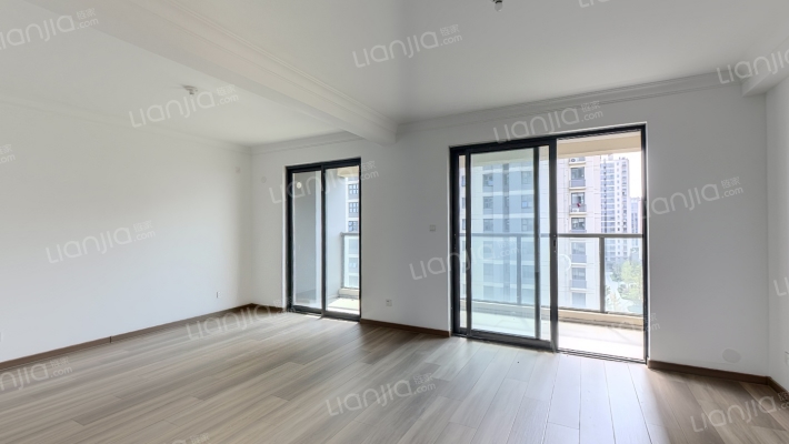 中奥光年二手房实景图