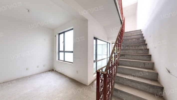 凌湖随园二手房实景图