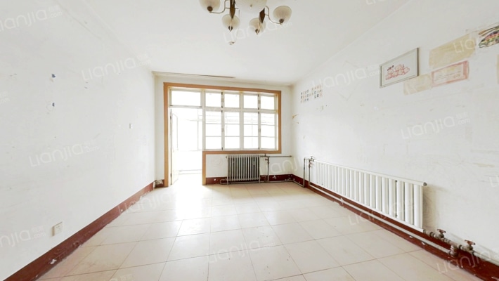 良种场小区二手房实景图