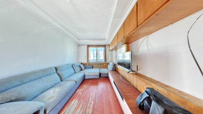 辽歌家属楼二手房实景图