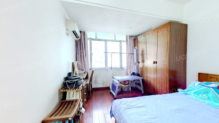 体育场路472号二手房实景图