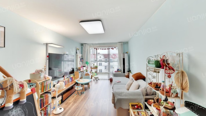 百通依山小居二手房实景图