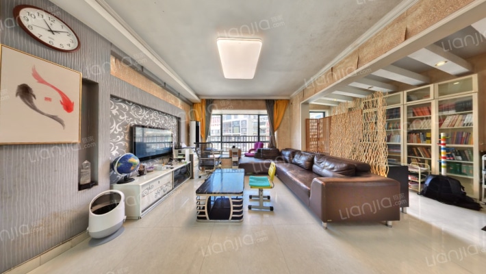 恒立听海花园二手房实景图