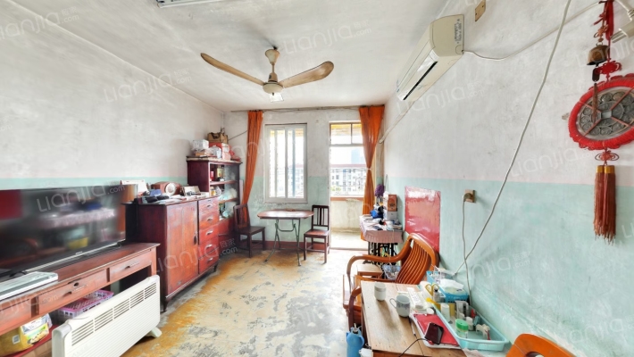 青年中路73号二手房实景图