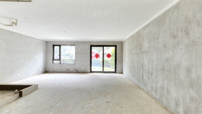 雅戈尔新长岛二手房实景图