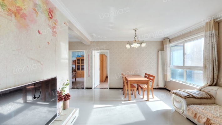 鼎立国际城B区二手房实景图