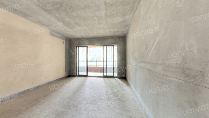 保利凤凰湾E区二手房实景图