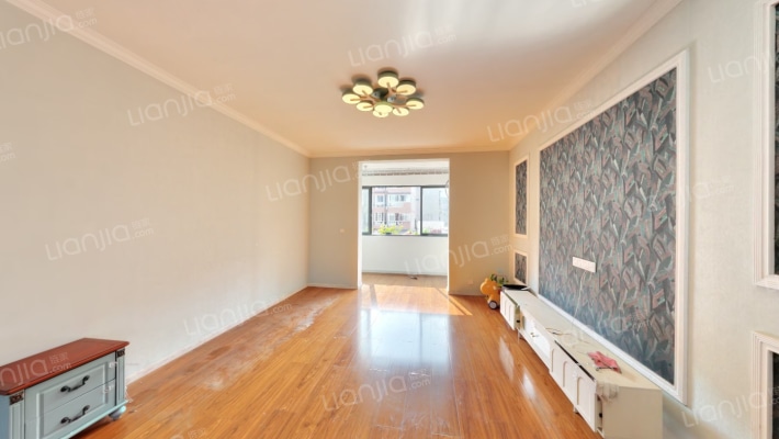 龙泉三小教师宿舍二手房实景图