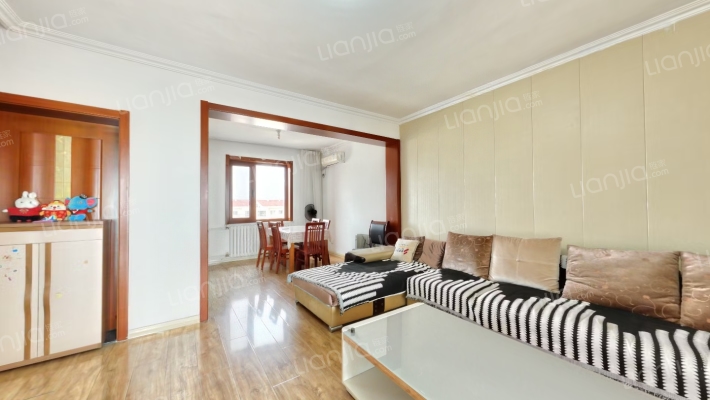 崂山路56号二手房实景图