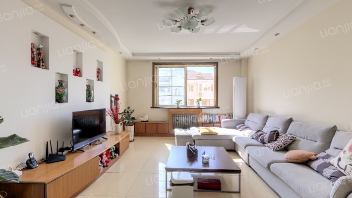 凯旋山庄二手房实景图