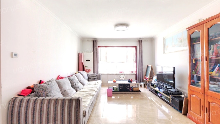 ：南向大两居 毛坯随意装 房本满二 好楼层视野好-客厅