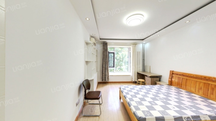 青年东路8号二手房实景图