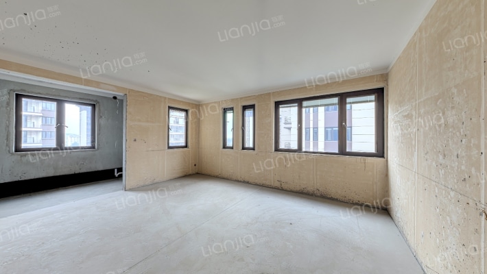 悦河湾二手房实景图