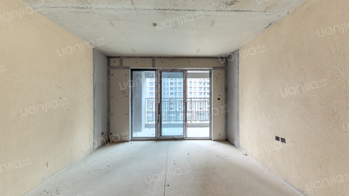 城发恒伟洋湖映2009二手房实景图