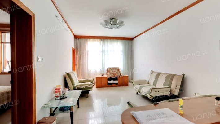 鸿仪小区二手房实景图