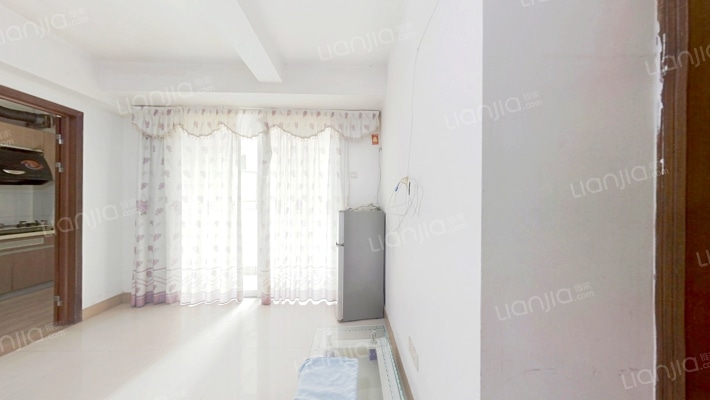 海岸广场二手房实景图