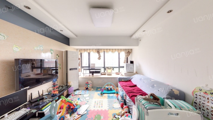 雅戈尔潇邦西区二手房实景图