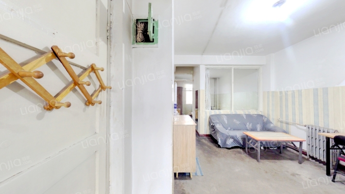 民百家属院二手房实景图