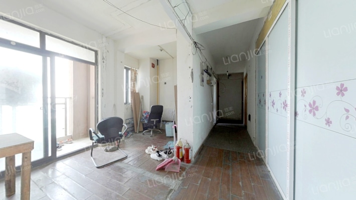 新娄花园二手房实景图