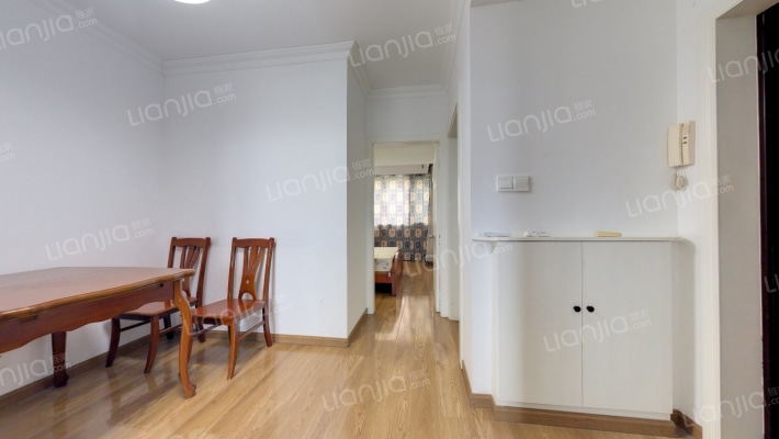 沪江新苑二手房实景图