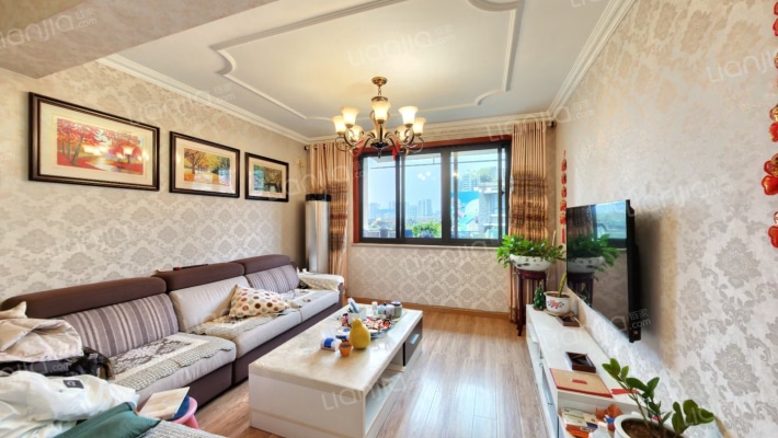 三瓦窑街208号二手房实景图