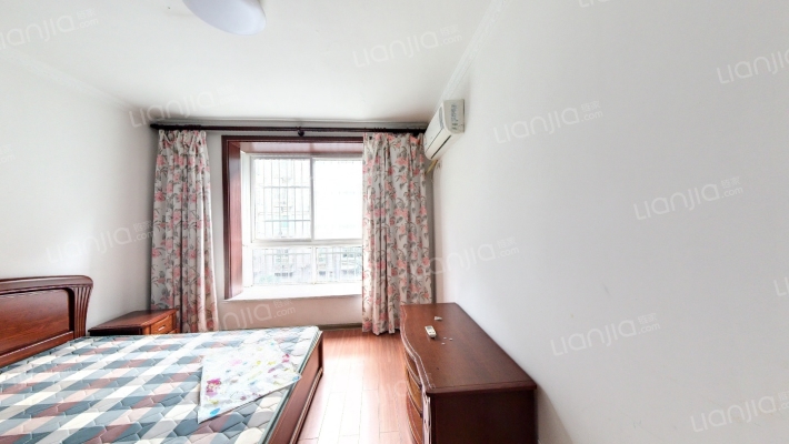 昕源花园二手房实景图