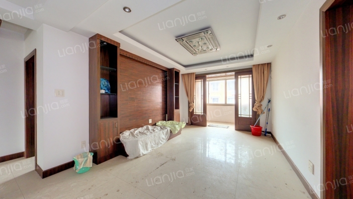 滨江花园东区二手房实景图