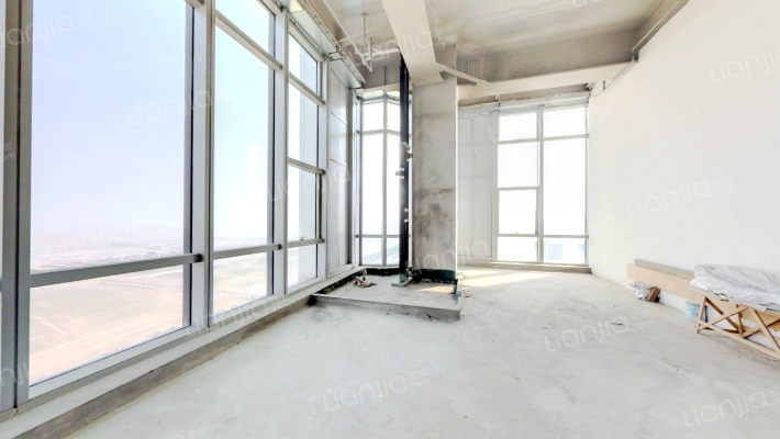 天际东方二手房实景图