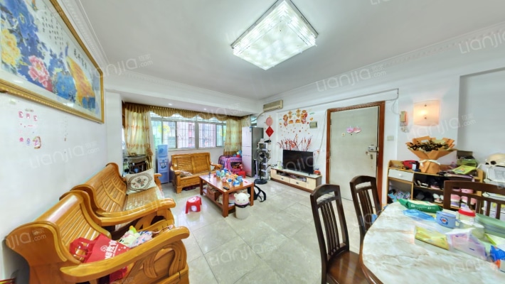 新兴花苑二手房实景图