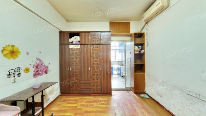 竹山路268号二手房实景图