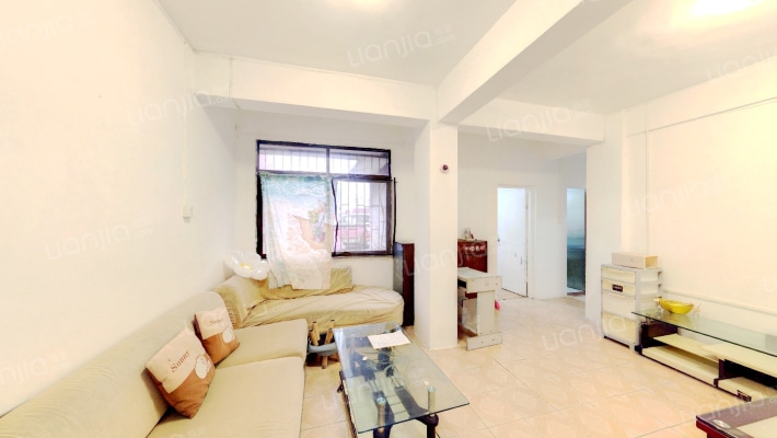 沿河小区二手房实景图