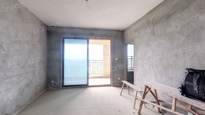 御龙湾锦园二手房实景图