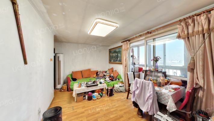 西革新里112号院二手房实景图