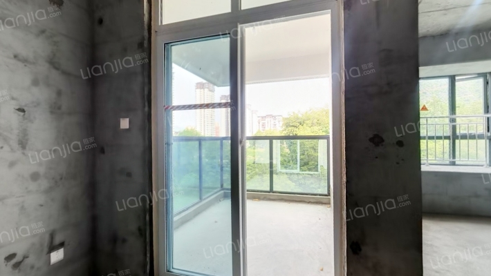 林烨水云涧二手房实景图