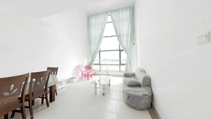 光耀财富公寓二手房实景图