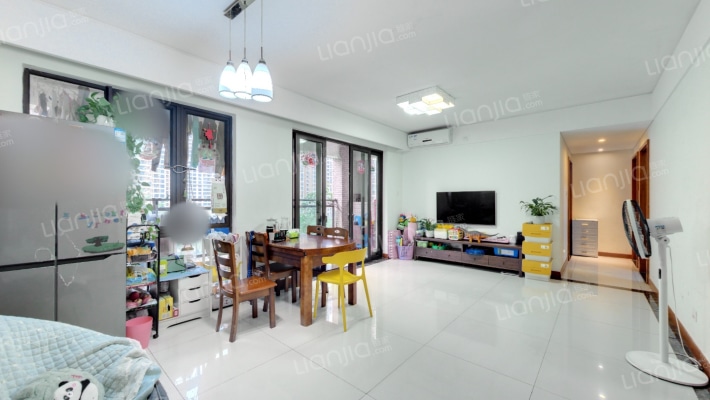 仁恒峦山美地二手房实景图