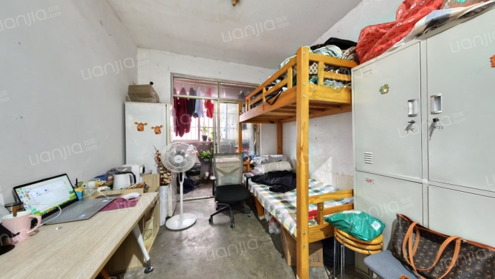 东方阳光城B区二手房实景图